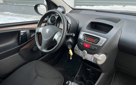 Peugeot 107 I рестайлинг, 2013 год, 425 000 рублей, 6 фотография