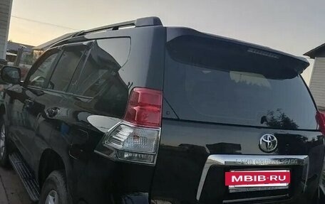 Toyota Land Cruiser Prado 150 рестайлинг 2, 2010 год, 3 300 000 рублей, 2 фотография