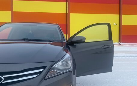 Hyundai Solaris II рестайлинг, 2016 год, 1 280 000 рублей, 1 фотография