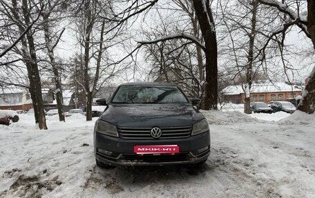 Volkswagen Passat B7, 2011 год, 1 100 000 рублей, 1 фотография