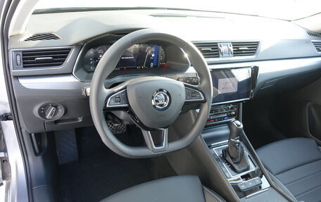 Skoda Superb, 2025 год, 3 690 000 рублей, 8 фотография