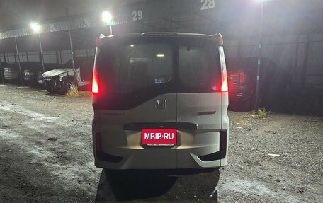 Honda Stepwgn IV, 2019 год, 2 500 000 рублей, 18 фотография