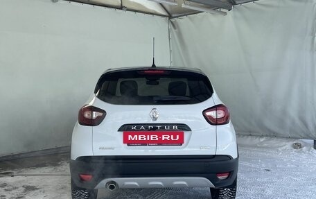 Renault Kaptur I рестайлинг, 2019 год, 1 500 000 рублей, 6 фотография