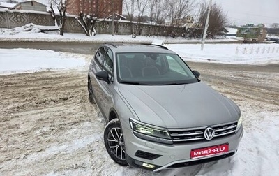 Volkswagen Tiguan II, 2020 год, 2 320 000 рублей, 1 фотография