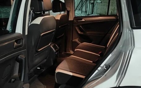 Volkswagen Tiguan II, 2020 год, 2 310 000 рублей, 4 фотография