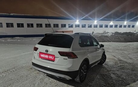 Volkswagen Tiguan II, 2020 год, 2 310 000 рублей, 3 фотография