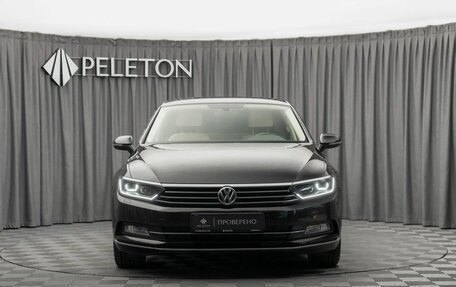 Volkswagen Passat B8 рестайлинг, 2015 год, 1 970 000 рублей, 3 фотография