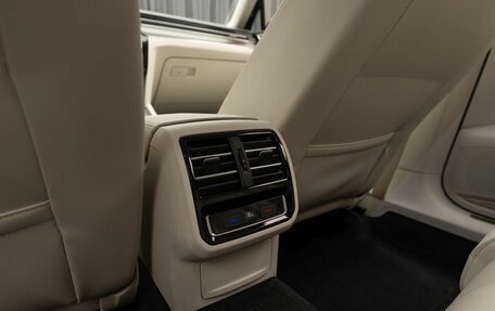 Volkswagen Passat B8 рестайлинг, 2015 год, 1 970 000 рублей, 15 фотография