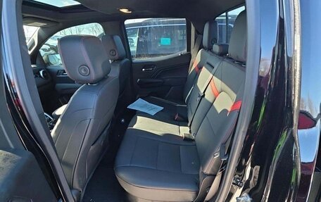 Chevrolet Colorado, 2024 год, 9 фотография