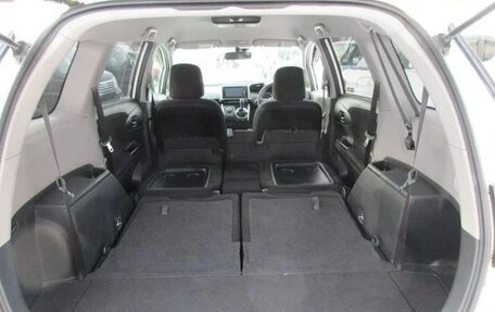 Toyota Wish II, 2012 год, 1 455 000 рублей, 8 фотография