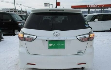 Toyota Wish II, 2012 год, 1 455 000 рублей, 9 фотография