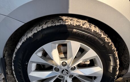 Skoda Superb III рестайлинг, 2019 год, 3 100 000 рублей, 24 фотография