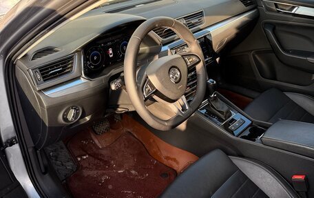 Skoda Superb III рестайлинг, 2019 год, 3 100 000 рублей, 21 фотография