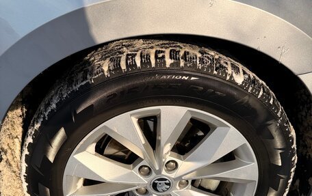 Skoda Superb III рестайлинг, 2019 год, 3 100 000 рублей, 25 фотография