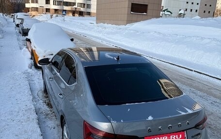 Skoda Superb III рестайлинг, 2019 год, 3 100 000 рублей, 22 фотография