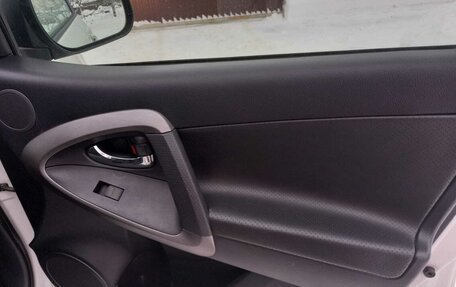 Toyota RAV4, 2011 год, 1 226 000 рублей, 22 фотография