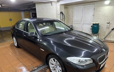 BMW 5 серия, 2013 год, 2 100 000 рублей, 3 фотография
