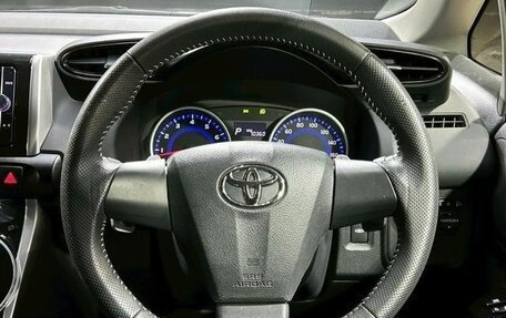 Toyota Wish II, 2013 год, 1 511 000 рублей, 30 фотография