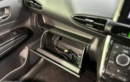 Toyota Wish II, 2013 год, 1 511 000 рублей, 40 фотография