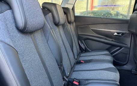 Peugeot 5008 II, 2020 год, 2 800 000 рублей, 11 фотография