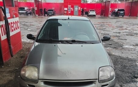 Renault Clio III, 2000 год, 250 000 рублей, 1 фотография