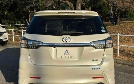 Toyota Wish II, 2013 год, 1 460 000 рублей, 5 фотография