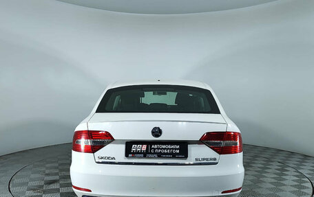 Skoda Superb III рестайлинг, 2015 год, 1 277 000 рублей, 6 фотография