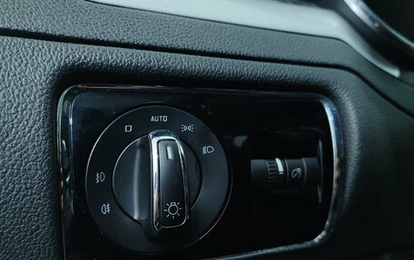 Skoda Superb III рестайлинг, 2015 год, 1 277 000 рублей, 15 фотография