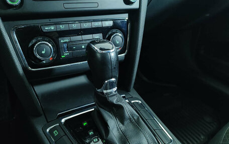 Skoda Superb III рестайлинг, 2015 год, 1 277 000 рублей, 14 фотография