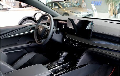 Toyota Camry, 2025 год, 4 700 000 рублей, 13 фотография