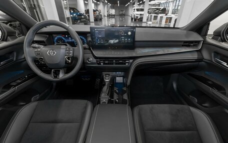 Toyota Camry, 2025 год, 4 400 000 рублей, 8 фотография