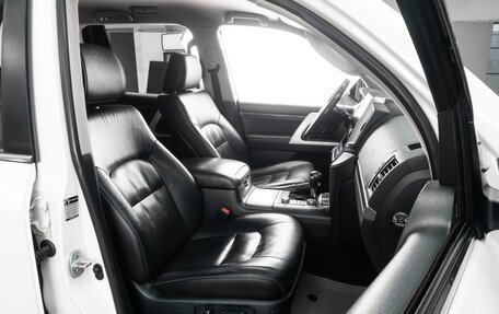 Toyota Land Cruiser 200, 2021 год, 8 499 000 рублей, 8 фотография