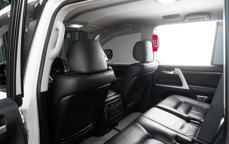 Toyota Land Cruiser 200, 2021 год, 8 499 000 рублей, 11 фотография