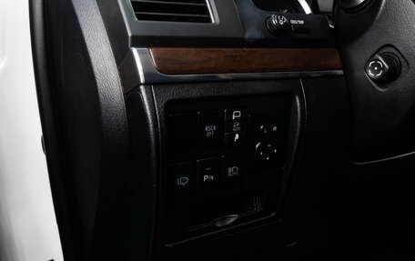 Toyota Land Cruiser 200, 2021 год, 8 499 000 рублей, 22 фотография