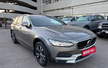 Volvo V90 Cross Country I рестайлинг, 2021 год, 4 250 000 рублей, 1 фотография