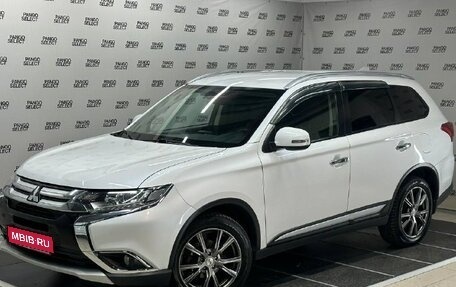 Mitsubishi Outlander III рестайлинг 3, 2017 год, 2 290 000 рублей, 1 фотография
