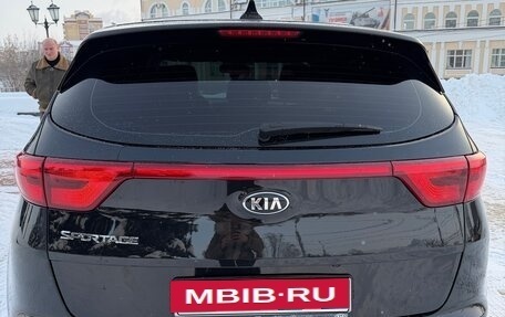 KIA Sportage IV рестайлинг, 2017 год, 1 750 000 рублей, 4 фотография