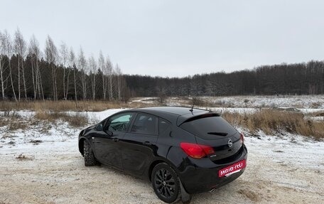Opel Astra J, 2012 год, 850 000 рублей, 4 фотография