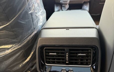 Toyota RAV4, 2025 год, 5 190 000 рублей, 14 фотография