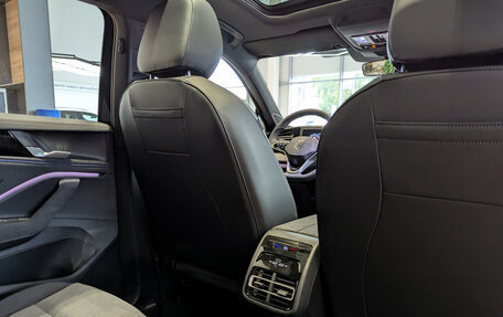 Volkswagen Tiguan, 2025 год, 5 190 000 рублей, 30 фотография