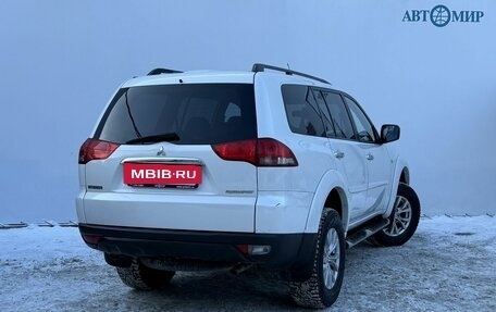 Mitsubishi Pajero IV, 2013 год, 2 200 000 рублей, 5 фотография