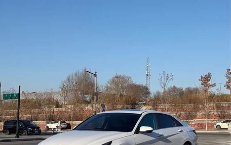 Hyundai Elantra, 2021 год, 1 640 000 рублей, 2 фотография