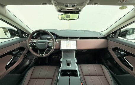 Land Rover Range Rover Evoque II, 2025 год, 6 300 000 рублей, 10 фотография