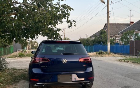 Volkswagen Golf VII, 2017 год, 1 590 000 рублей, 26 фотография