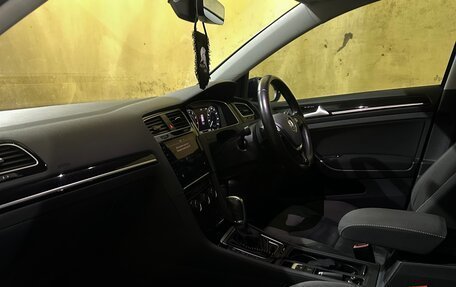 Volkswagen Golf VII, 2017 год, 1 590 000 рублей, 17 фотография