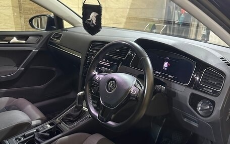 Volkswagen Golf VII, 2017 год, 1 590 000 рублей, 14 фотография