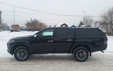 Mitsubishi L200 IV рестайлинг, 2019 год, 1 800 000 рублей, 4 фотография