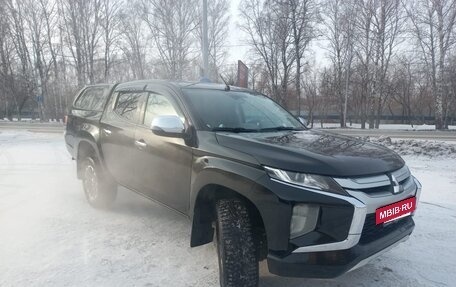 Mitsubishi L200 IV рестайлинг, 2019 год, 1 800 000 рублей, 13 фотография