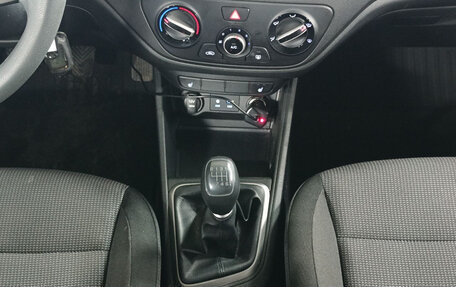 Hyundai Solaris II рестайлинг, 2017 год, 1 199 000 рублей, 17 фотография