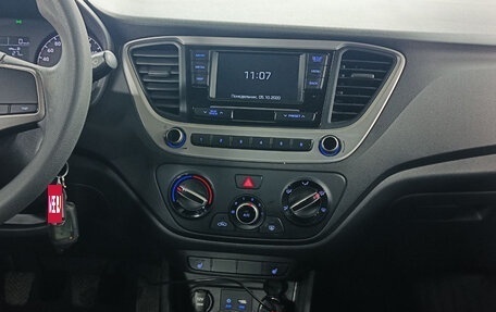 Hyundai Solaris II рестайлинг, 2017 год, 1 199 000 рублей, 15 фотография